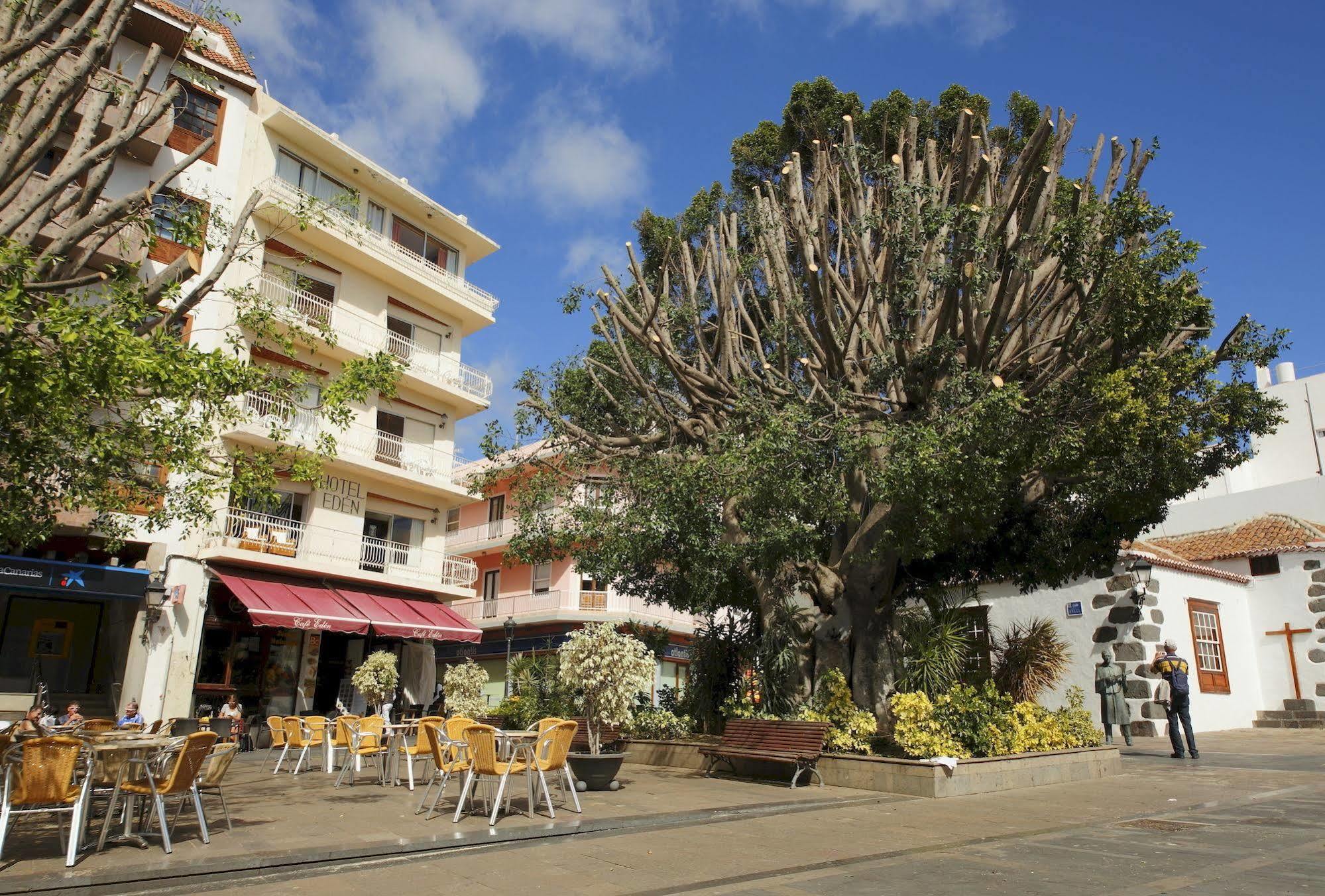 Eden Hotel *